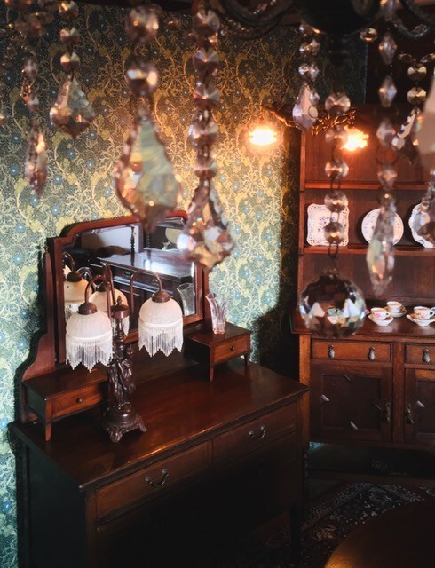 アンティークショップ 【Botanical clover】 POPUP