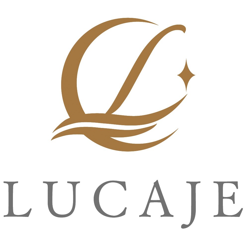 " LUCAJE POP-UP STORE "