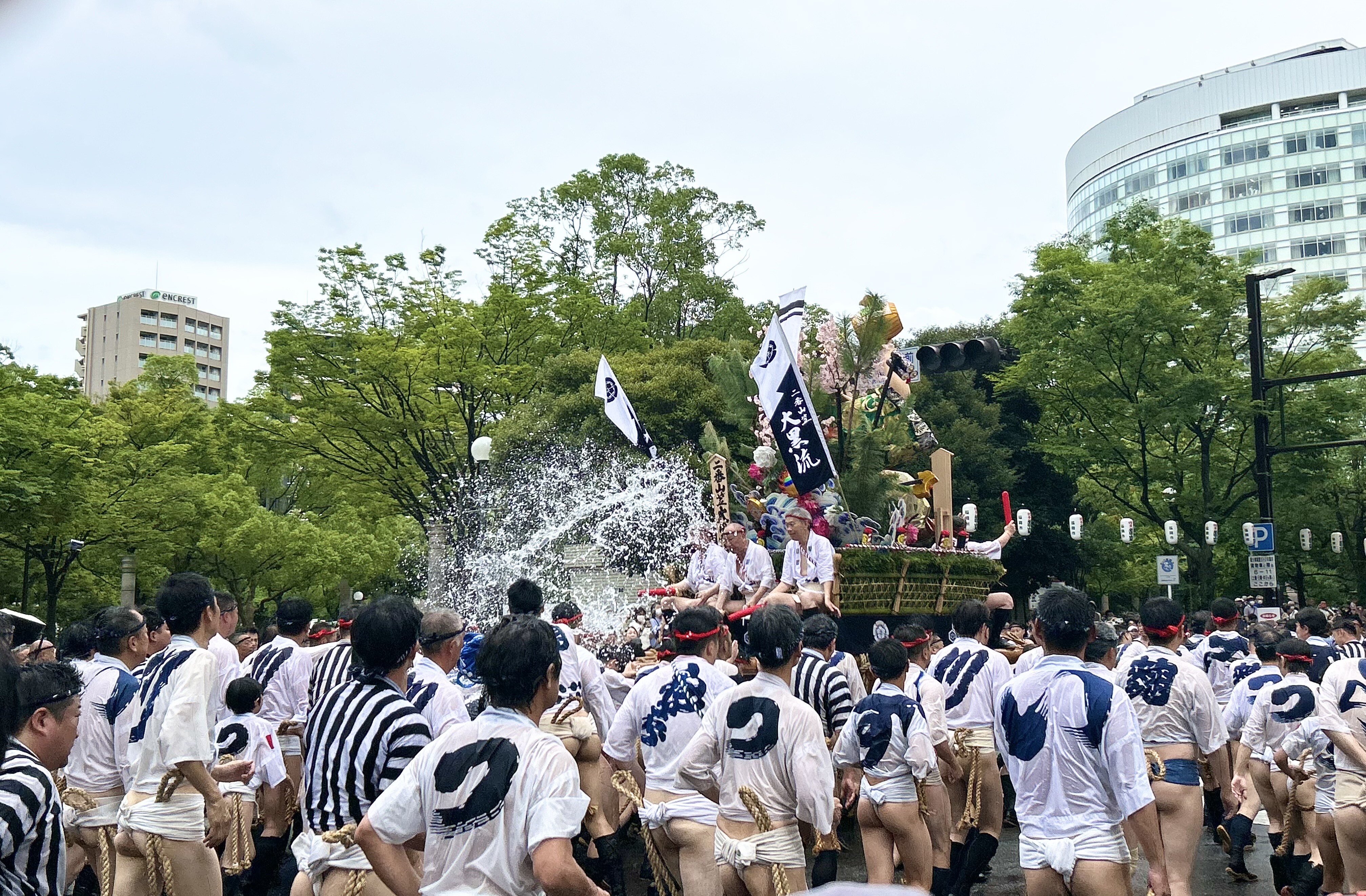 第４弾【オイサ！パサージュ広場山笠通信】九番山笠　天神1丁目　集団山見せ編