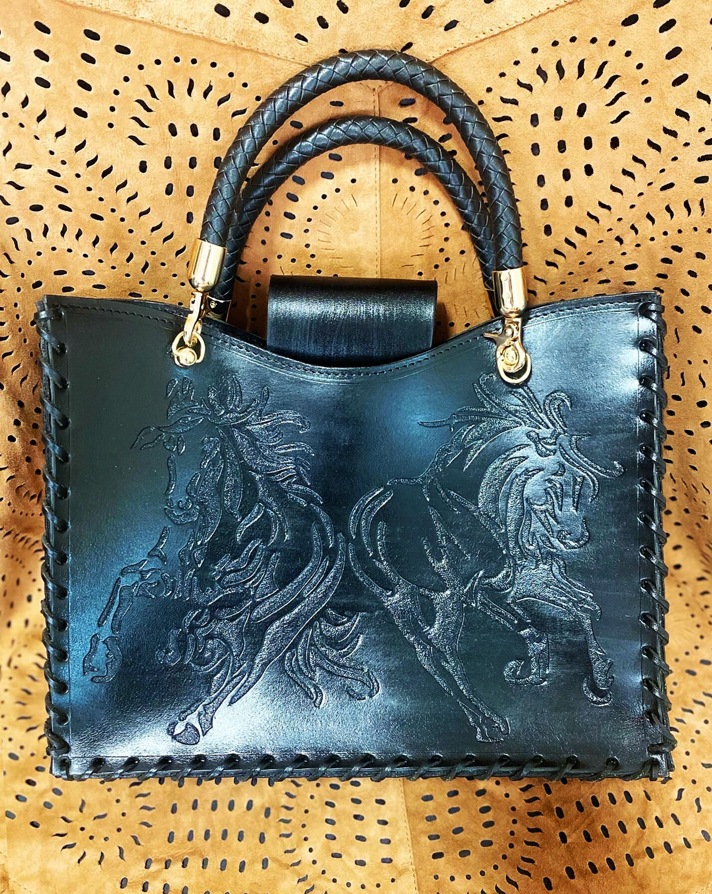 オリジナルレザーウエア&バッグ アトリエ・ルマ