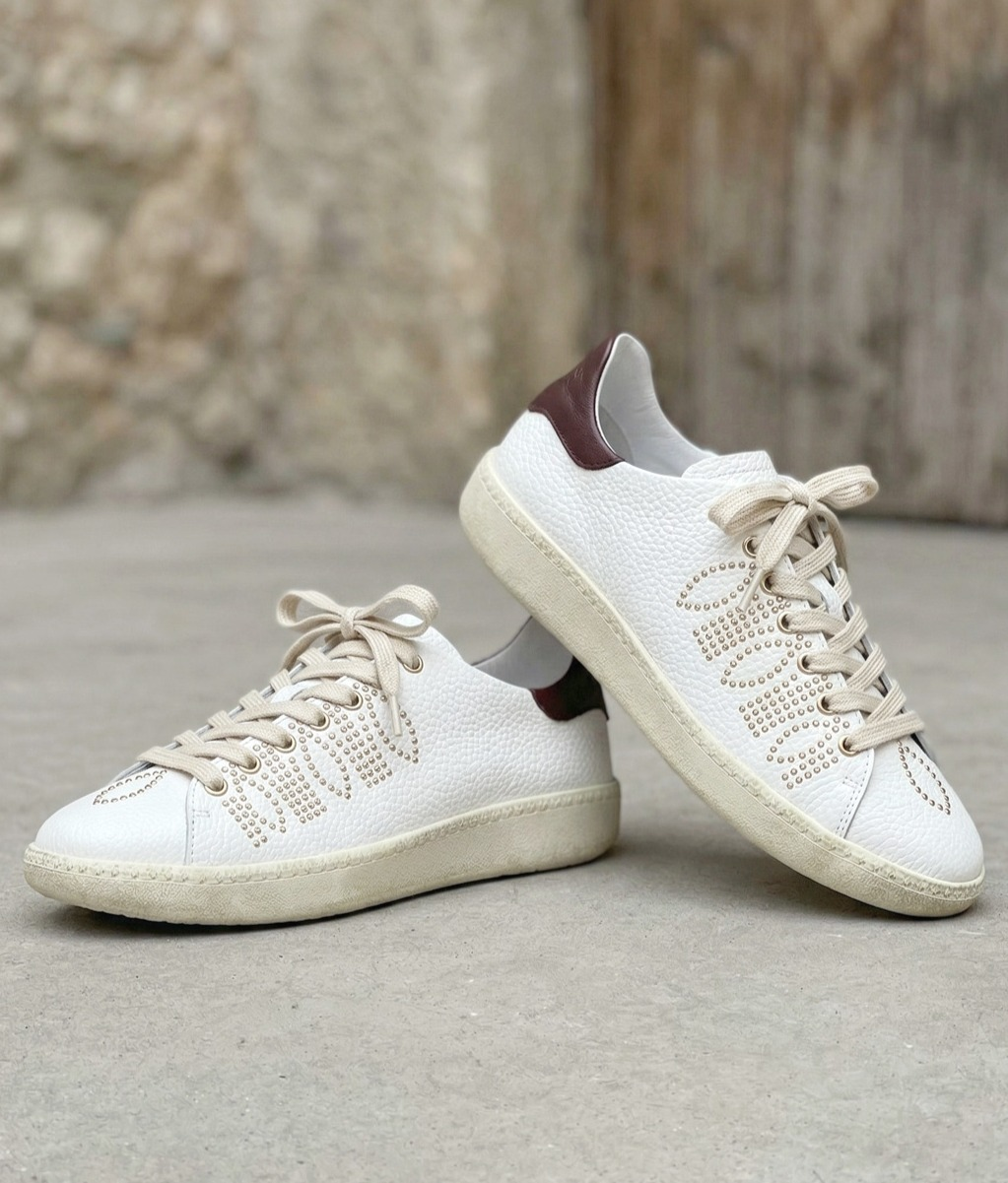 街歩きにおすすめ🙆新作スニーカー👟