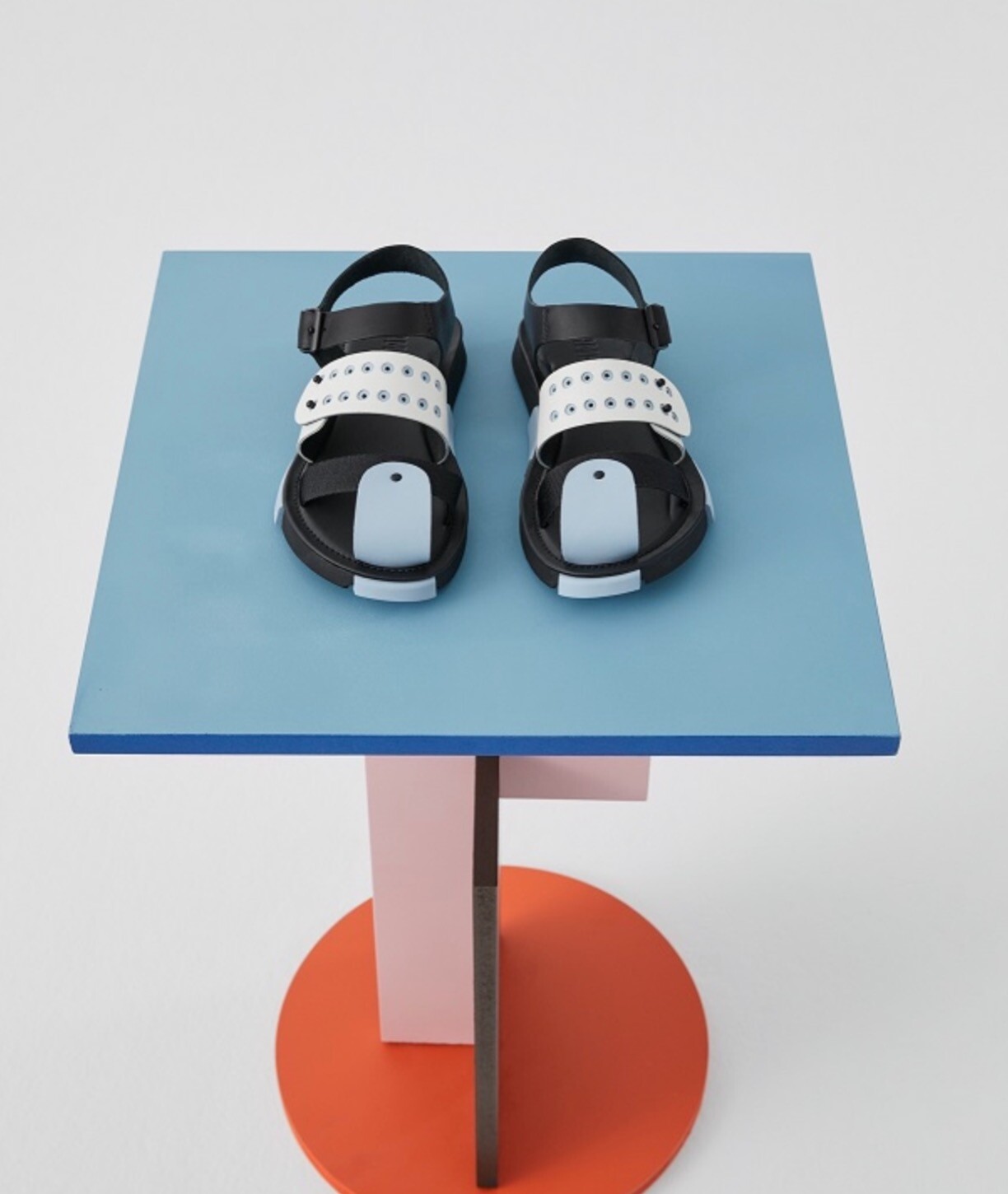 SUMMER  SANDALS 