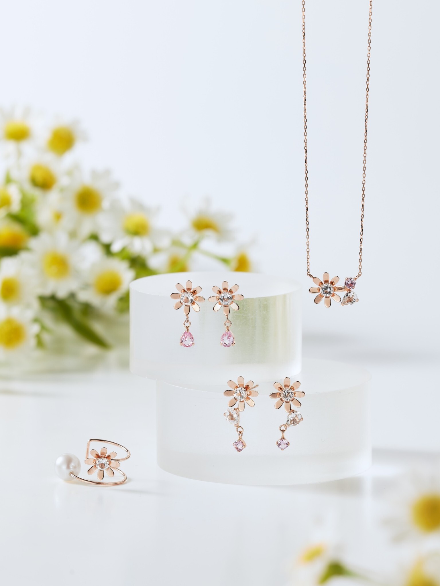 【Samantha Tiara】フラワーモチーフ🌼デイジージュエリー✨