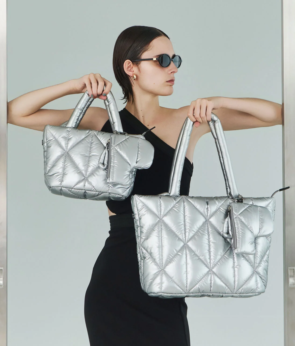 【PELLE BORSA】👜👛NEW！メタリックシルバーのフワフワキルティングトートバッグ✨