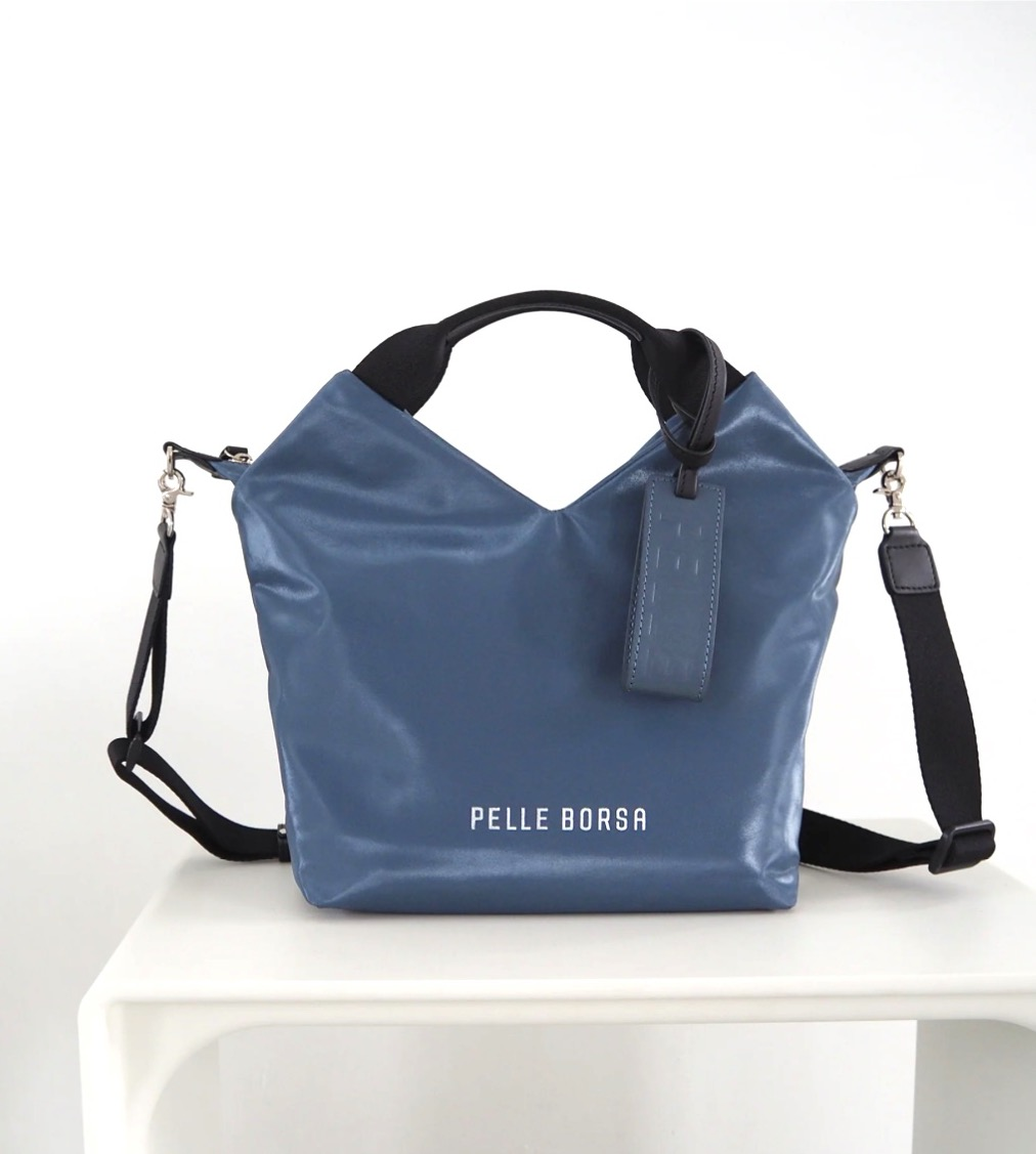 【PELLE BORSA】👜👛大人気の2WAYハンドバッグにネイビーが仲間入りです♪