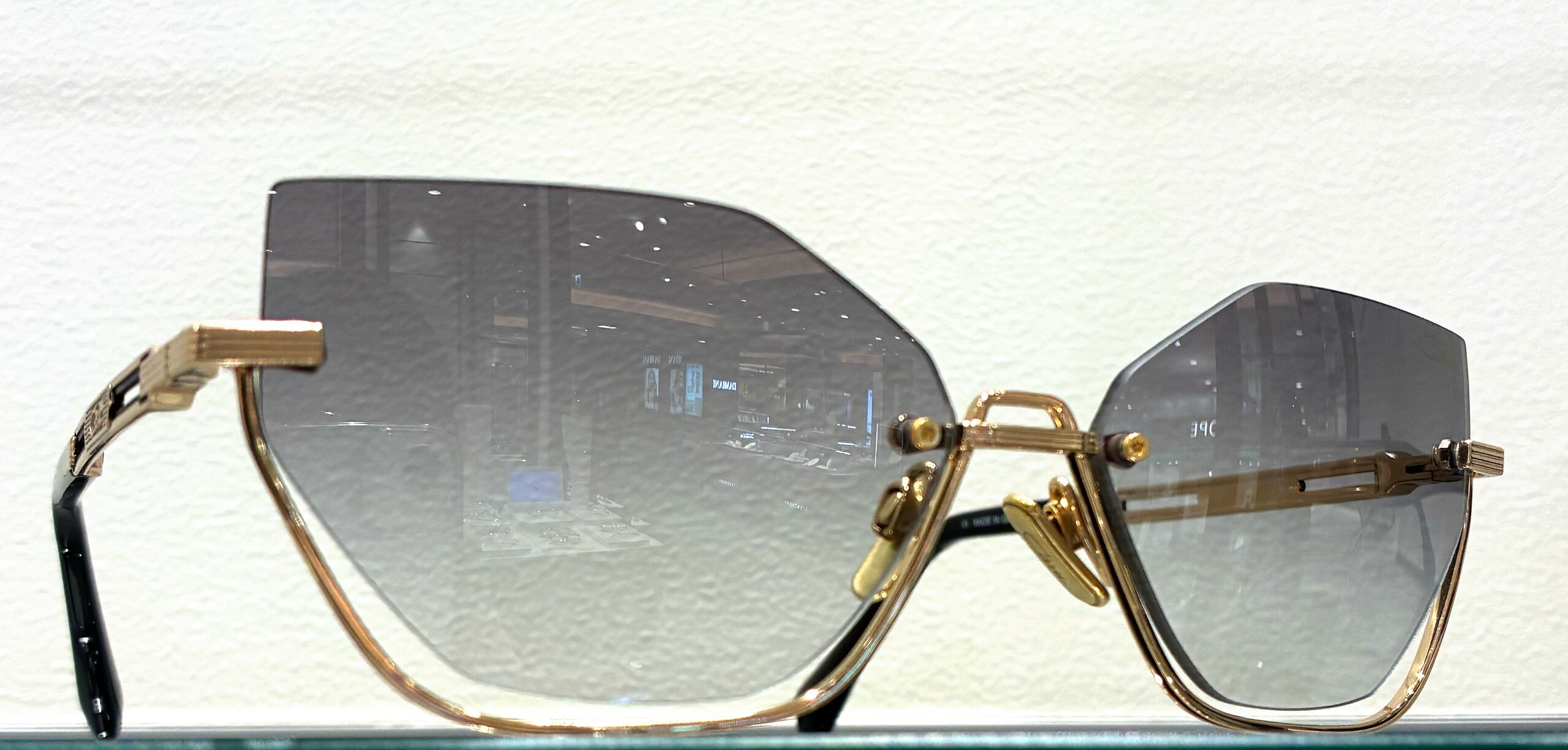 オシャレでかけやすいサングラス