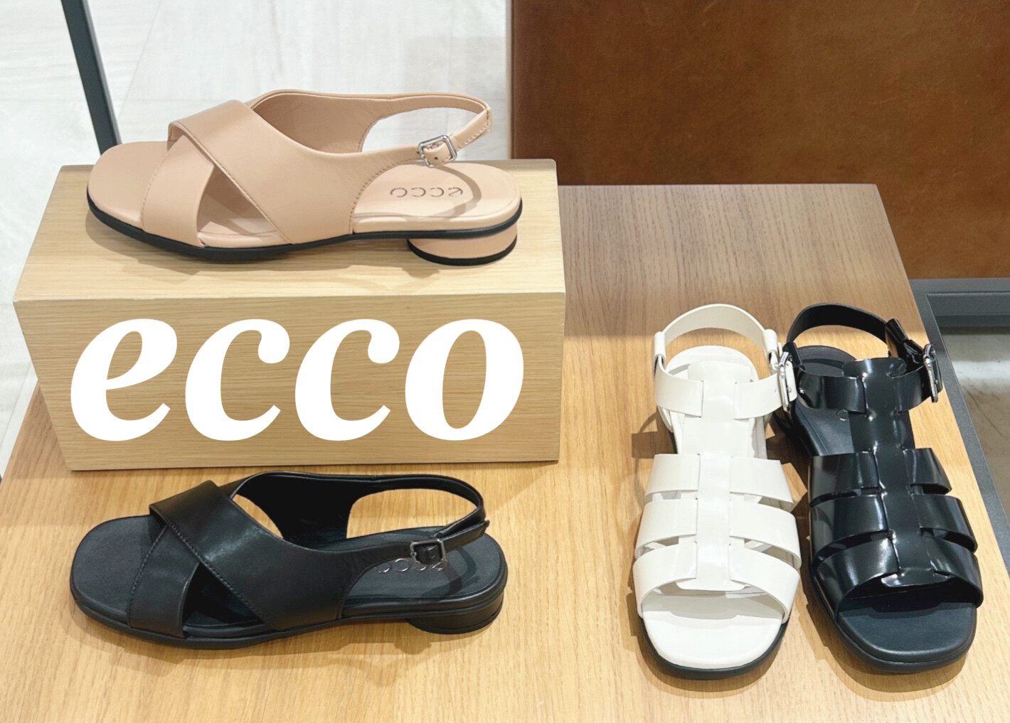 【 ECCO 】ラクして上品✨軽やかサンダル💐