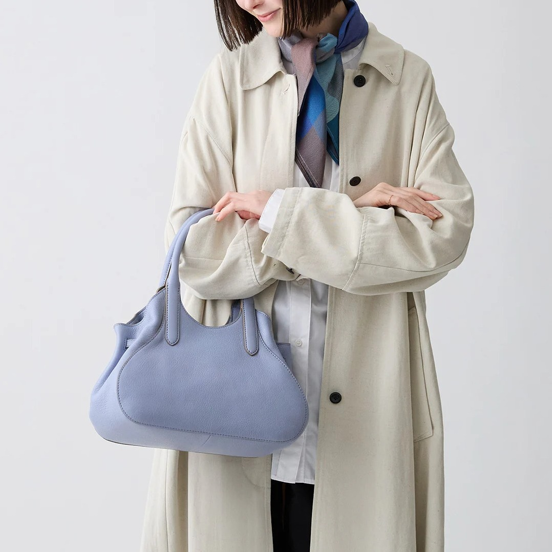 《マザーハウス》やさしく春の訪れを告げるようなバッグが届きました