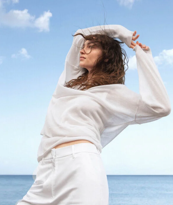 まるで空気のような FALCONERI カシミヤエアファイン