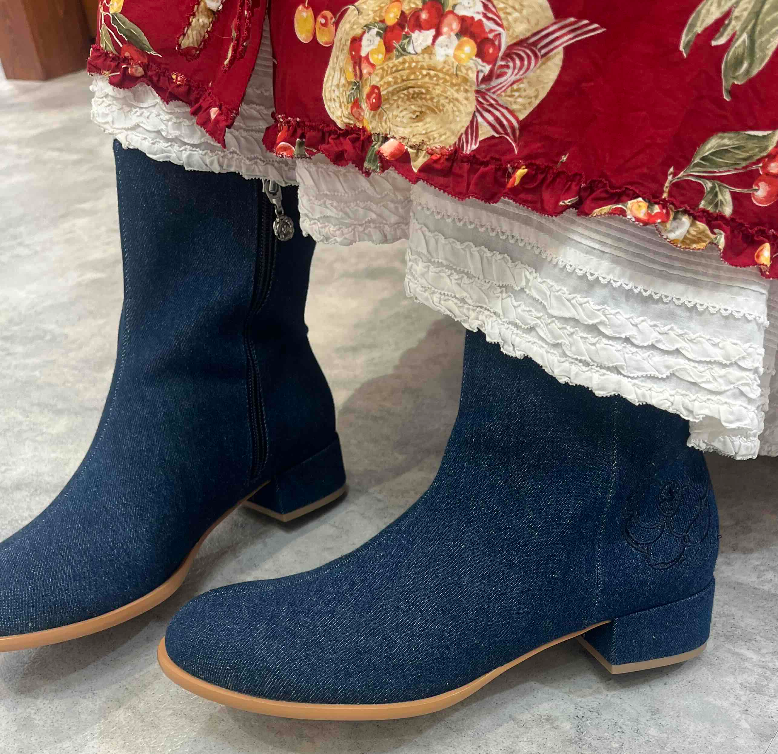 新作の春ブーツが登場しましたよ♪