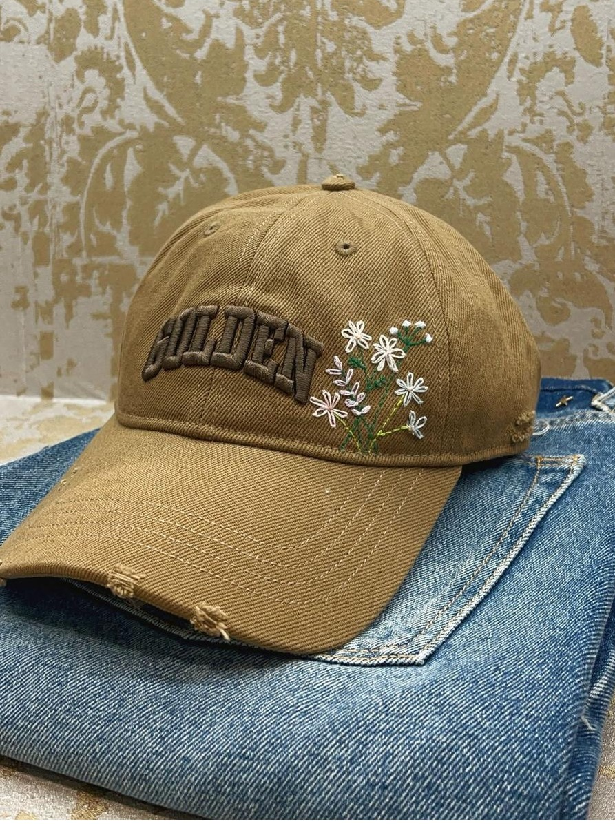 日常の装いをアートへFlower embroidery　Golden Goose