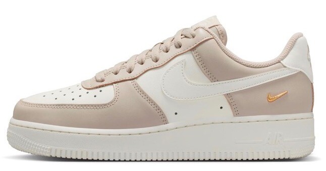 NIKE AIR FORCE 1 秋冬新カラー入荷