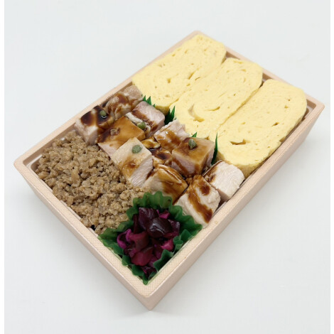 とりたま【大徳寺さいき家】鶏尽くしだし巻弁当