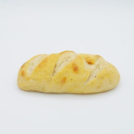 カイザー　新玉ねぎとバターのチャバタ