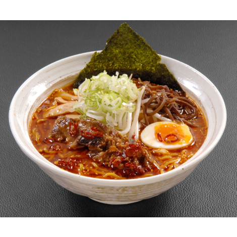 ②ラーメン　札幌ラーメン武蔵　とろバラ軟骨うま辛味噌ラーメン