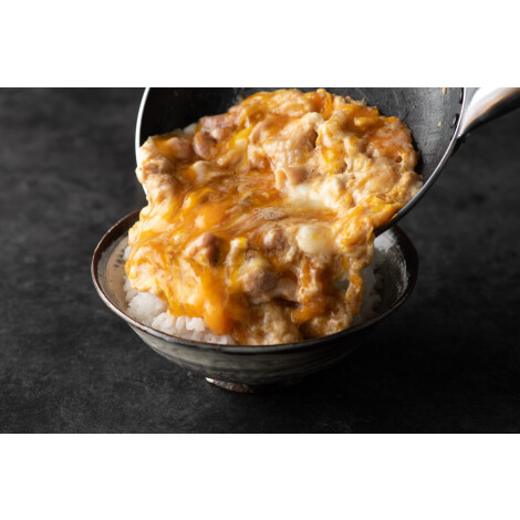 その他実演【名古屋コーチン料理　河良】名古屋コーチン親子丼
