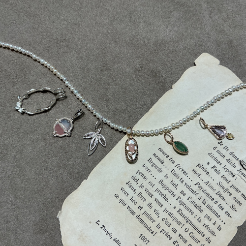 アガットのジュエリーで纏う春🌸