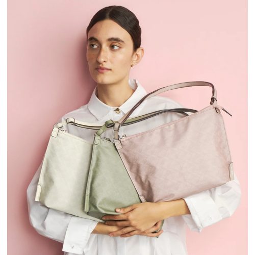 【PELLE BORSA】👜👛春色でGO！GO！🌸軽量バッグの新シリーズ『トリア』登場！