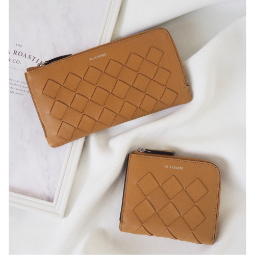 【PELLE BORSA】👜👛NEW！コンパクトサイズ！編み込みレザーのお財布