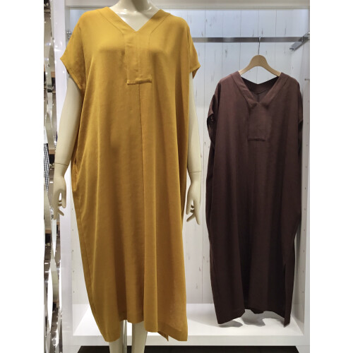 スタッフおすすめロング丈ワンピース👗