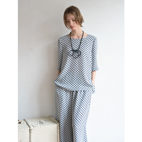 【TABASA】着心地もお手入れも◎ 梨地ドットブラウス新登場✨