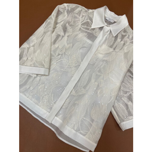 🌸春のホワイトブラウス🌸