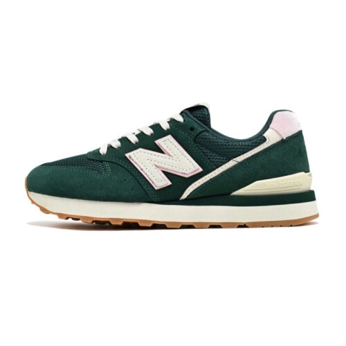 NEW BALANCE W996 大人カジュアルに丁度いい、こなれ感のあるデザイン