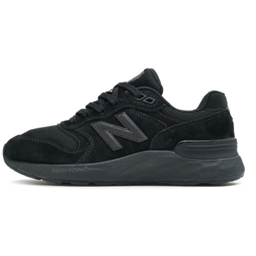 NEW BALANCE  W880 9J8 大人気カラーがリストック！！お早めのご検討を！