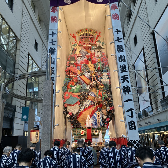 第7弾【オイサ！パサージュ広場山笠通信】十七番山笠　天神1丁目　御神入れ