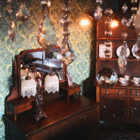 アンティークショップ 【Botanical clover】 POPUP