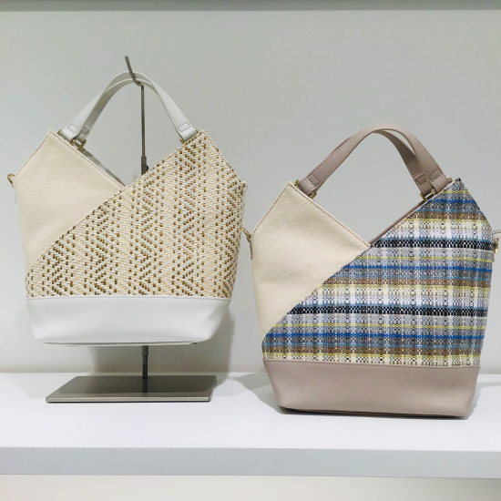 ✨小ぶりで機能的✨🌈春のニュー🌸コレクションバッグ👜💛