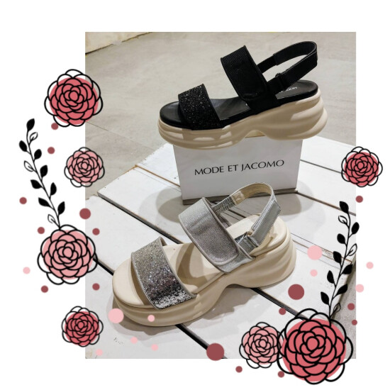 厚底✨キラキラ✨　サンダル