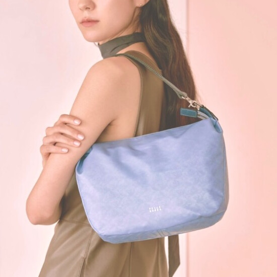 【PELLE BORSA】👜👛　涼しげなブルーの2WAYショルダー✨