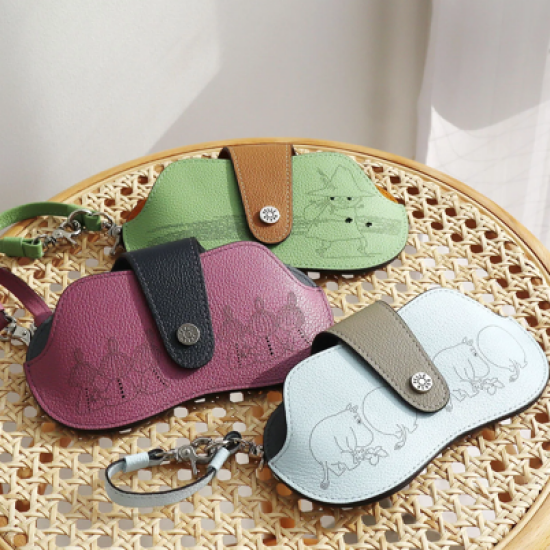 PELLE BORSA】??ムーミンコラボのメガネケースが再入荷しました 