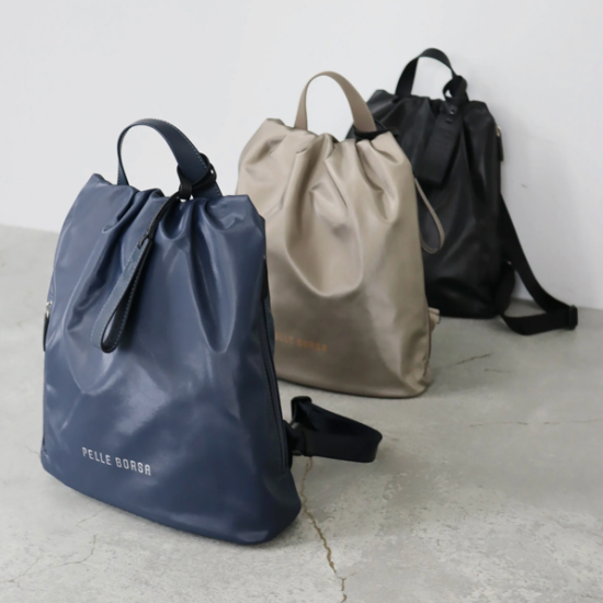 【PELLE BORSA】👜👛NEW✨コンパクトで軽いリュックが登場