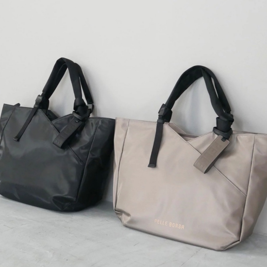 【PELLE BORSA】👜👛NEW！大きめトートバッグ👜ジムに旅行に連れてって😆