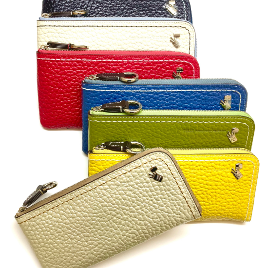 【PELLE BORSA】👜👛10年以上のロングセラー👏トンカチマークが光るL字ファスナー長財布✨