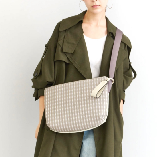 【PELLE BORSA】👜👛NEW！チェックの薄マチショルダー