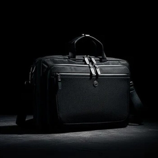 軽量性と​耐久性を​追求した​「ユーティリティネオ」