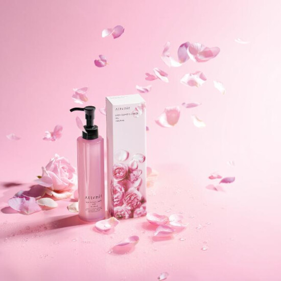 🌹大人気のクレンジングオイルに薔薇の香りが仲間入りです🌹