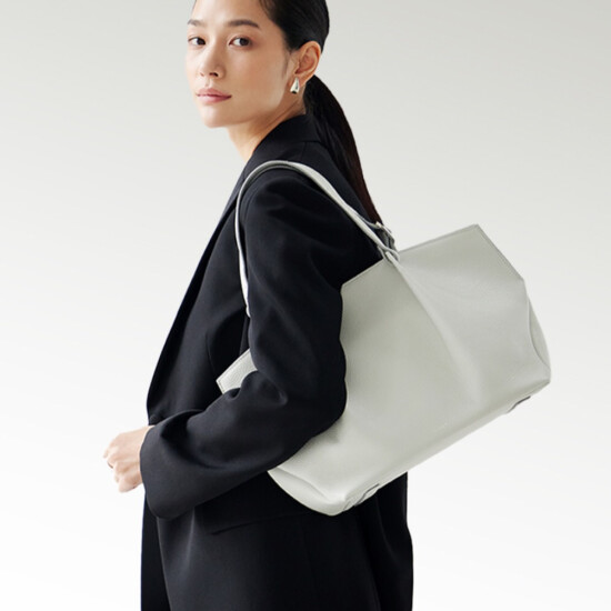 優しいカラーの和光バッグ