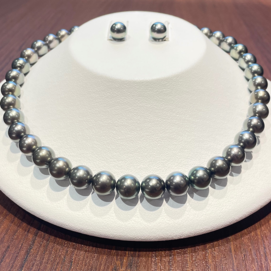 黒蝶真珠フォーマルセットのご案内‼️