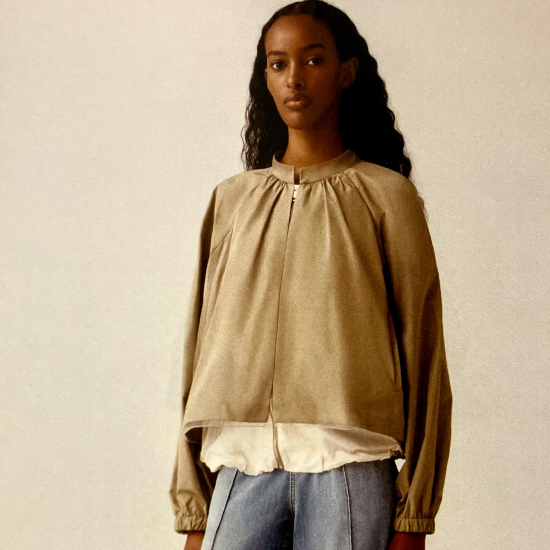 🎵軽やかブルゾン🎵