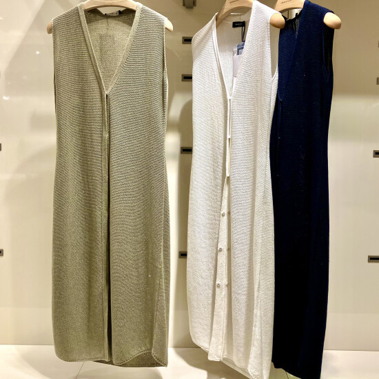 ジレ入荷しました🎉