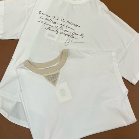 PESERICO　👕　夏のＴシャツ　