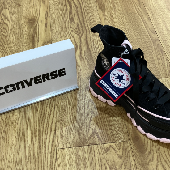 CONVERSEスニーカー✨