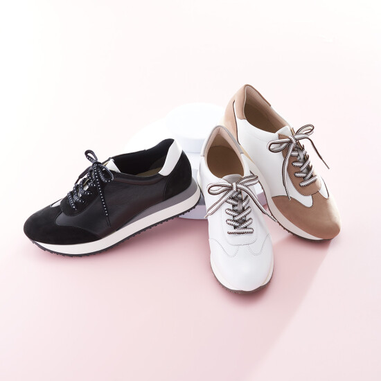 『きれいめ派』のためのスニーカー