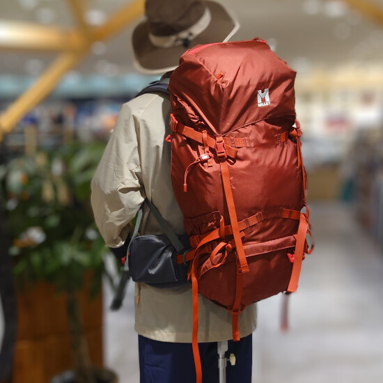 【バッグの日】収納サイズが変えられるバックパック