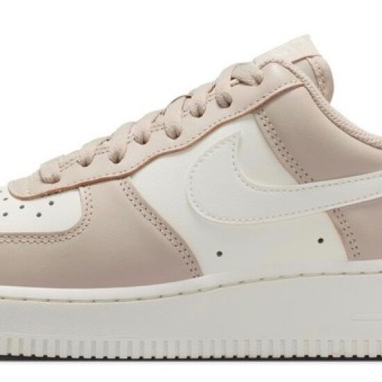 NIKE AIR FORCE 1 秋冬新カラー入荷