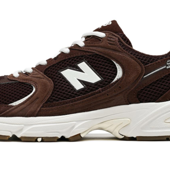 NEWBALANCE U530 足元に存在感を。ブラウンで見せる秋の一足！